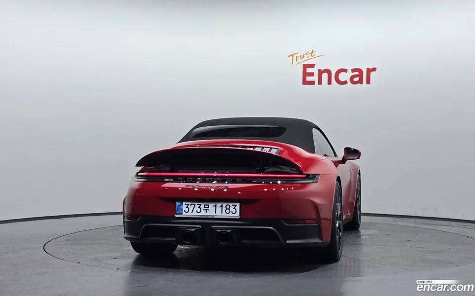 Porsche 911 (992) GTS 2025 — thumbnail 4