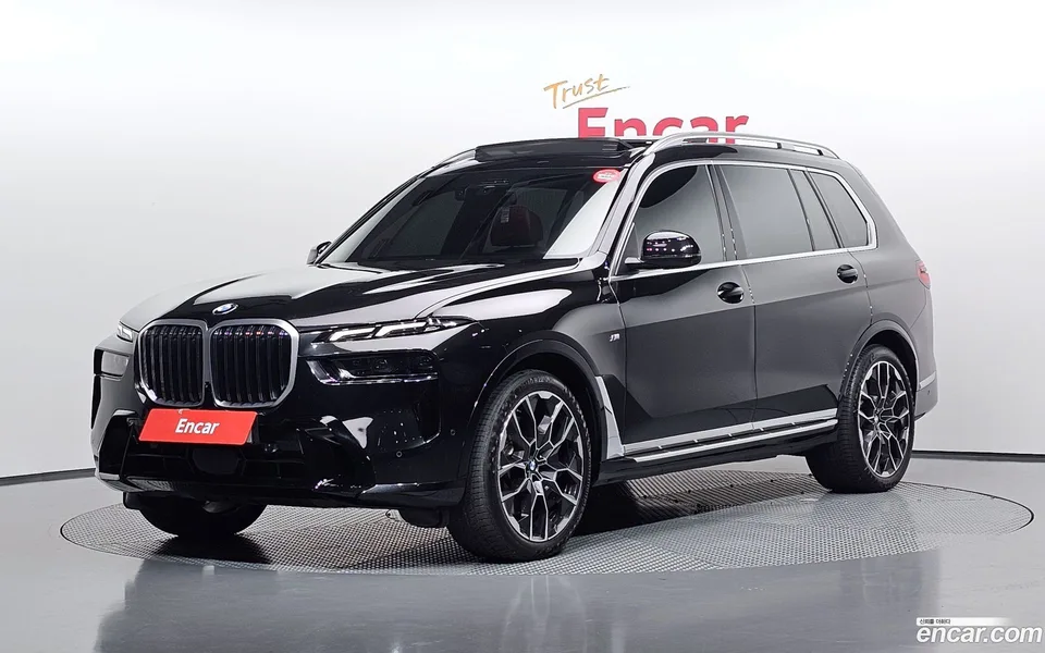 BMW X7 xDrive 40i M 6 2024 — photo 1, buy with delivery to Moscow