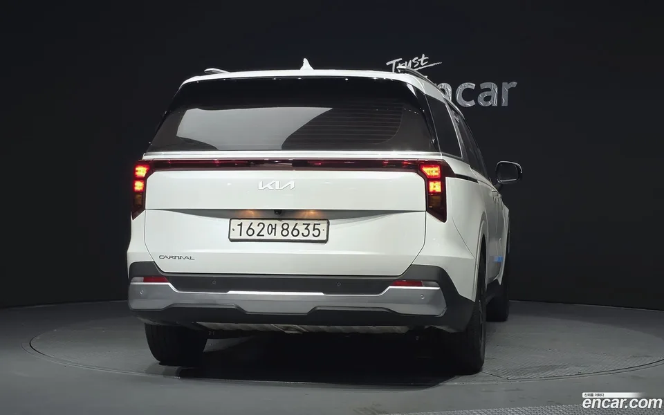Kia Carnival 9 2024 — thumbnail 4