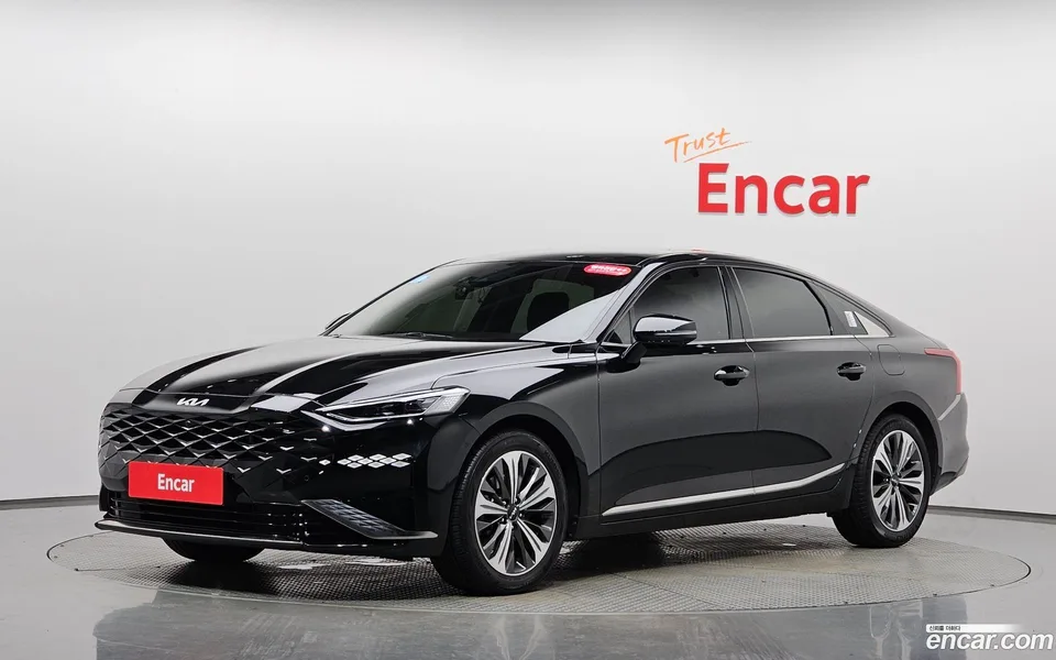 Kia K8 Hybrid 2022 — photo 1, buy with delivery to Moscow