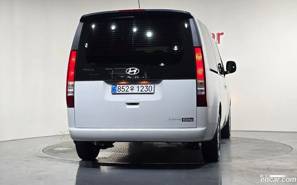 Hyundai Staria L3.5 5 2025 — thumbnail 4