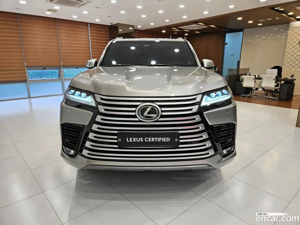 Lexus LX 700h VIP 2025 — thumbnail 3