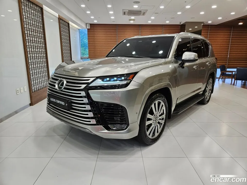 Lexus LX 700h VIP 2025 — photo 1, buy with delivery to Moscow