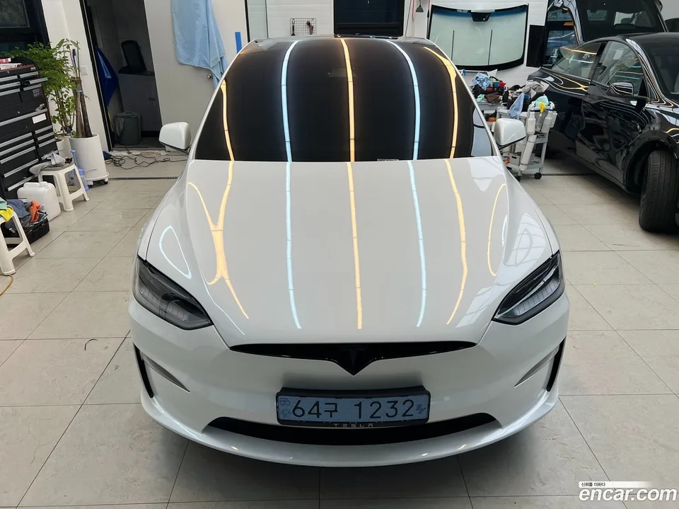 Tesla Model X 2026 — thumbnail 3