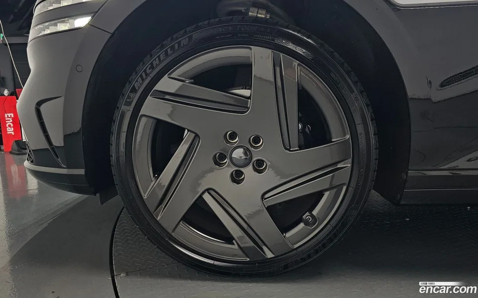 Genesis G90 3.5 e-S/C AWD 2024 — thumbnail 2