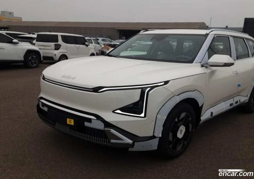 Kia EV5 2WD 2026 — photo 1, buy with delivery to Moscow