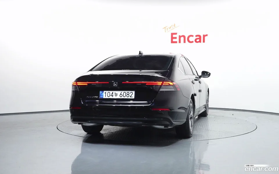 Honda Accord 1.5 2025 — thumbnail 4