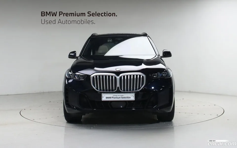 BMW X5 xDrive 40i M 2025 — thumbnail 2