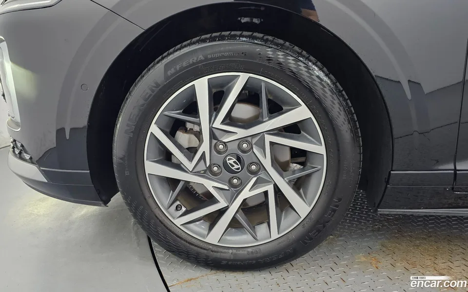 Hyundai Grandeur 2.5 2WD 2023 — thumbnail 2