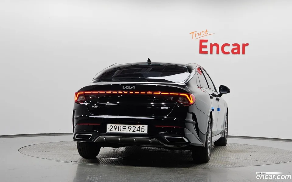 Kia K5 Hybrid 2023 — thumbnail 4