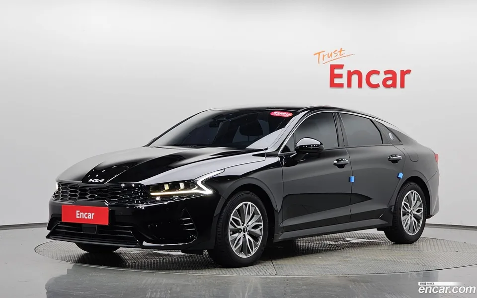 Kia K5 Hybrid 2023 — photo 1, buy with delivery to Moscow