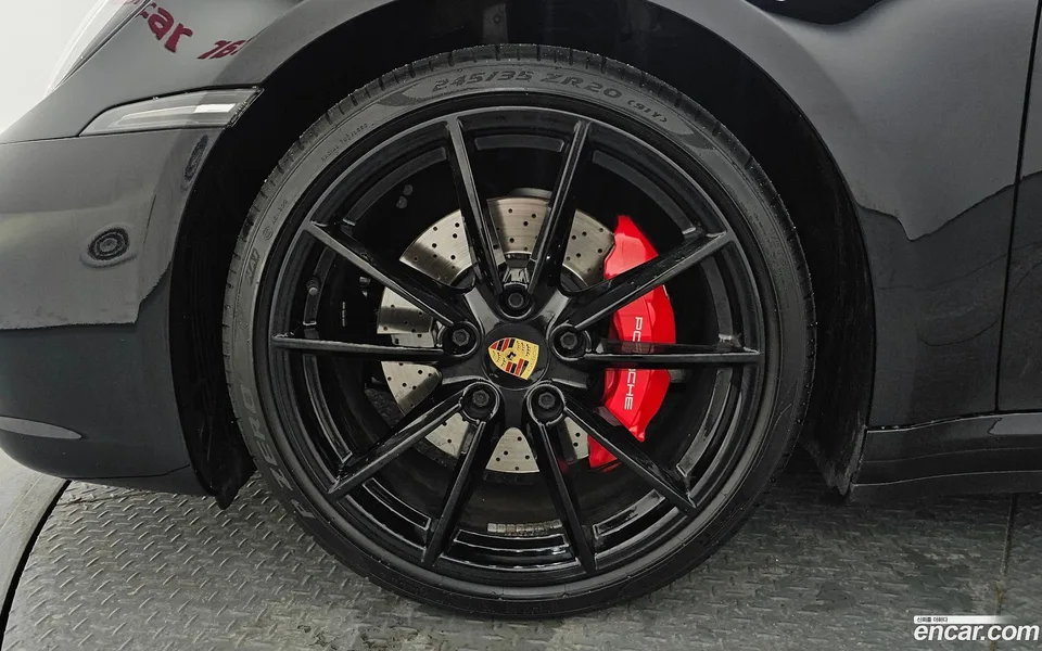 Porsche 911 (992) 4S 2022 — thumbnail 5