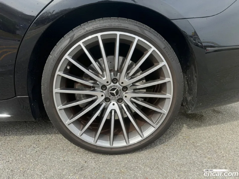 Mercedes-Benz S-Class S500L 4MATIC 2023 — thumbnail 4