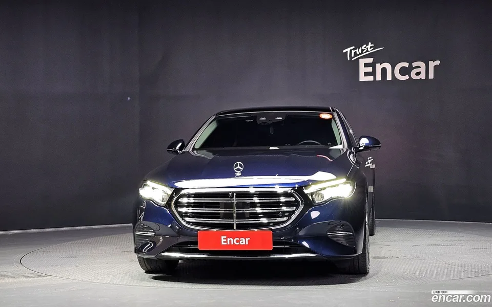Mercedes-Benz E-Class E220d 4MATIC 2024 — thumbnail 3