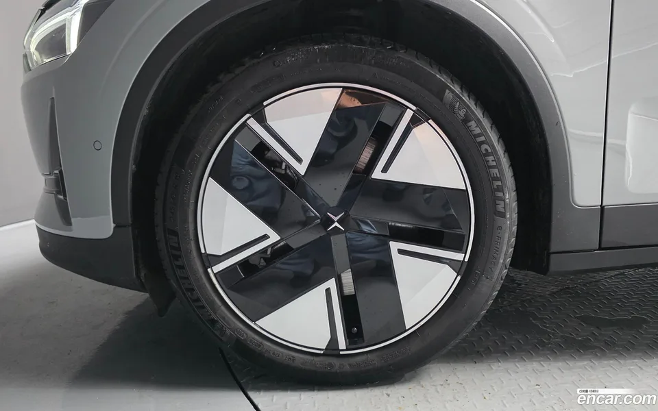 Polestar Polestar 2 2025 — thumbnail 5