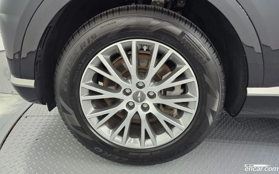 Genesis GV80 2.5T 2WD 2023 — thumbnail 2