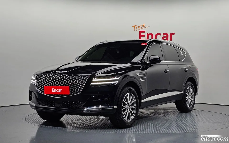 Genesis GV80 2.5T 2WD 2023 — photo 1, buy with delivery to Moscow