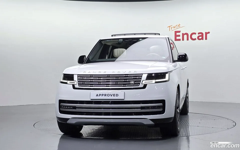 Land Rover Range Rover P550E AB 2025 — thumbnail 3