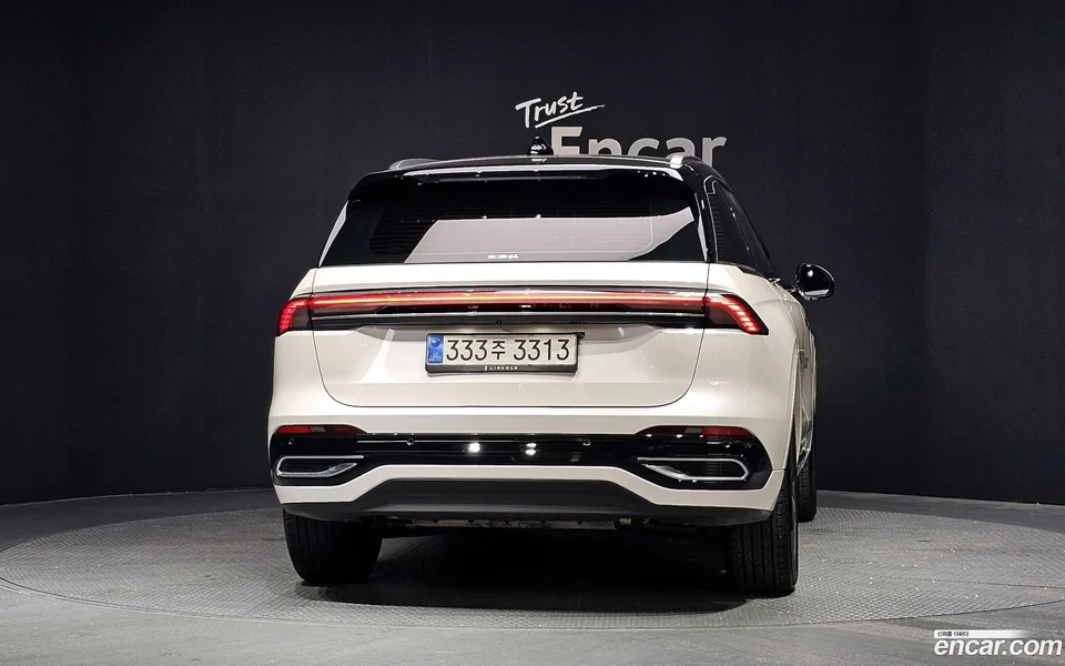 Lincoln Nautilus 2.0 AWD 2025 — миниатюра 4