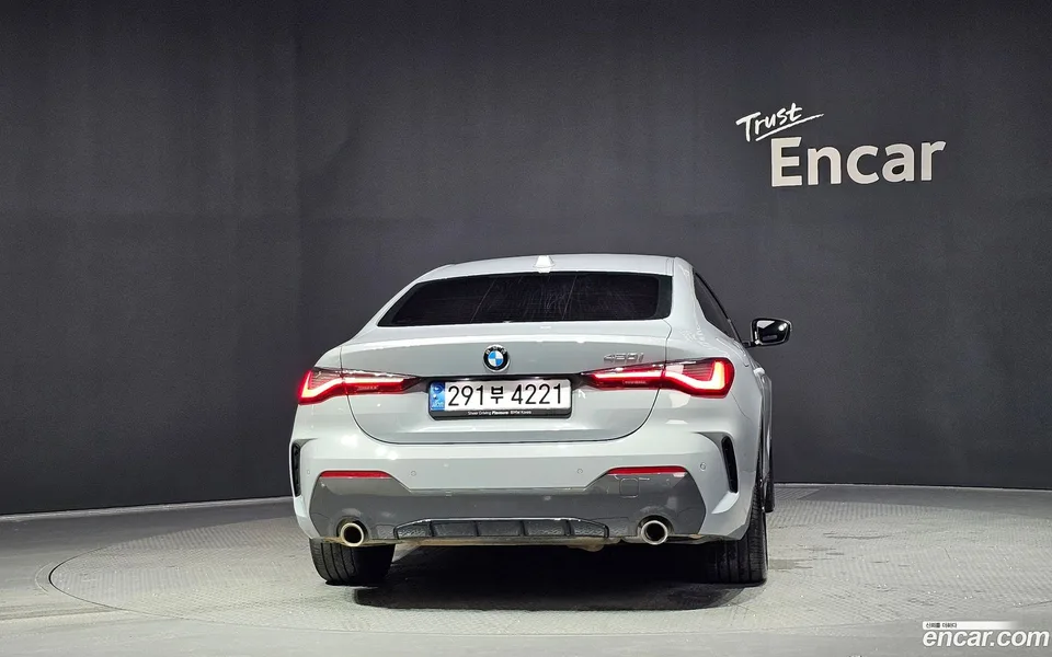 BMW 4 Series 420i M 2024 — thumbnail 4