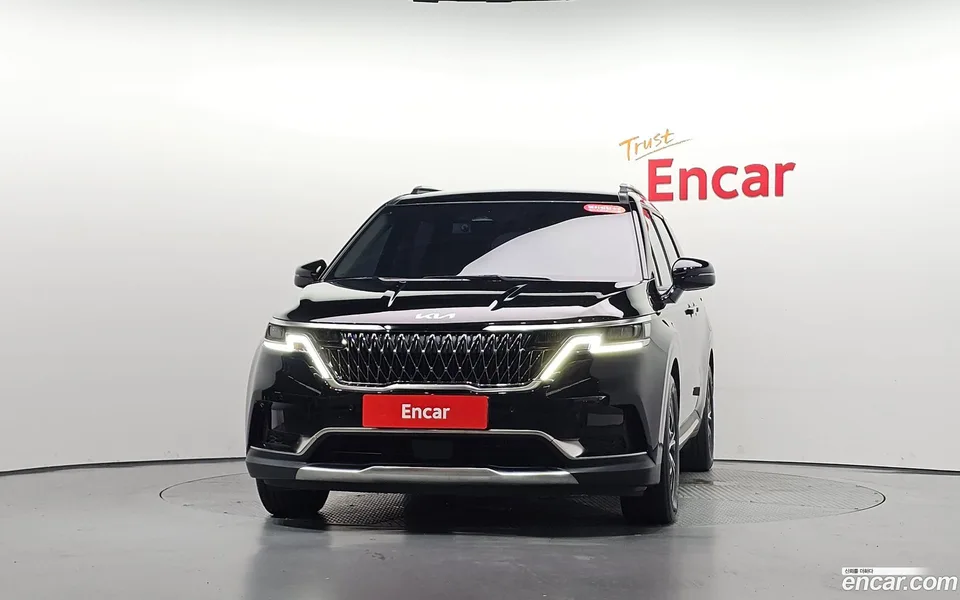 Kia Carnival 9 2023 — thumbnail 3