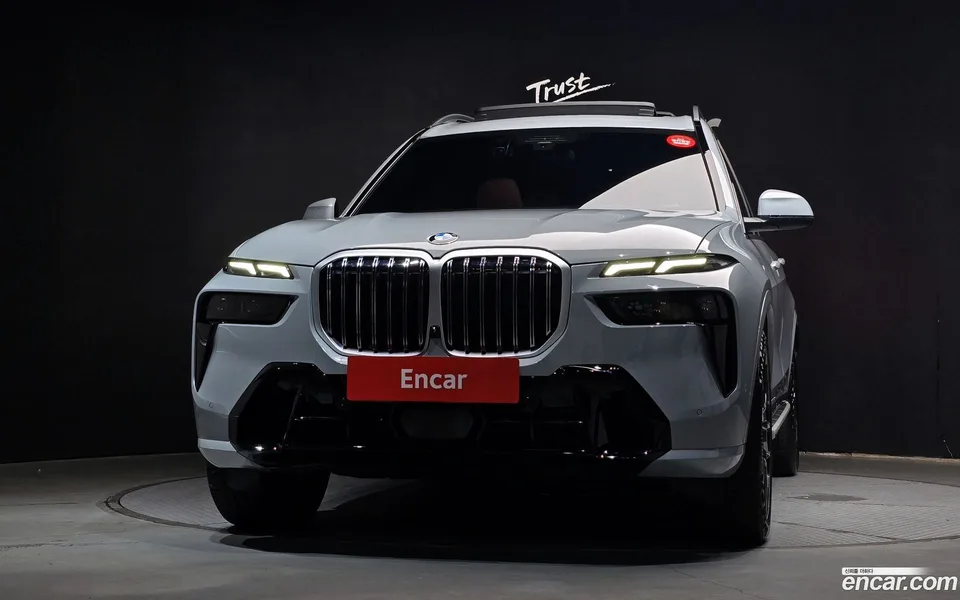 BMW X7 xDrive 40d M 6 2025 — thumbnail 3
