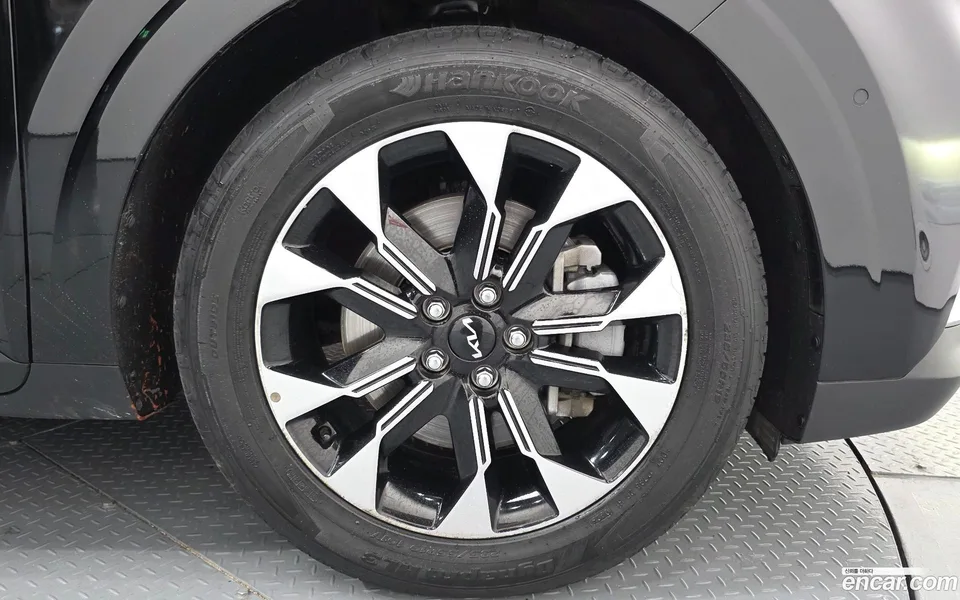 Kia Carnival 9 2022 — thumbnail 2