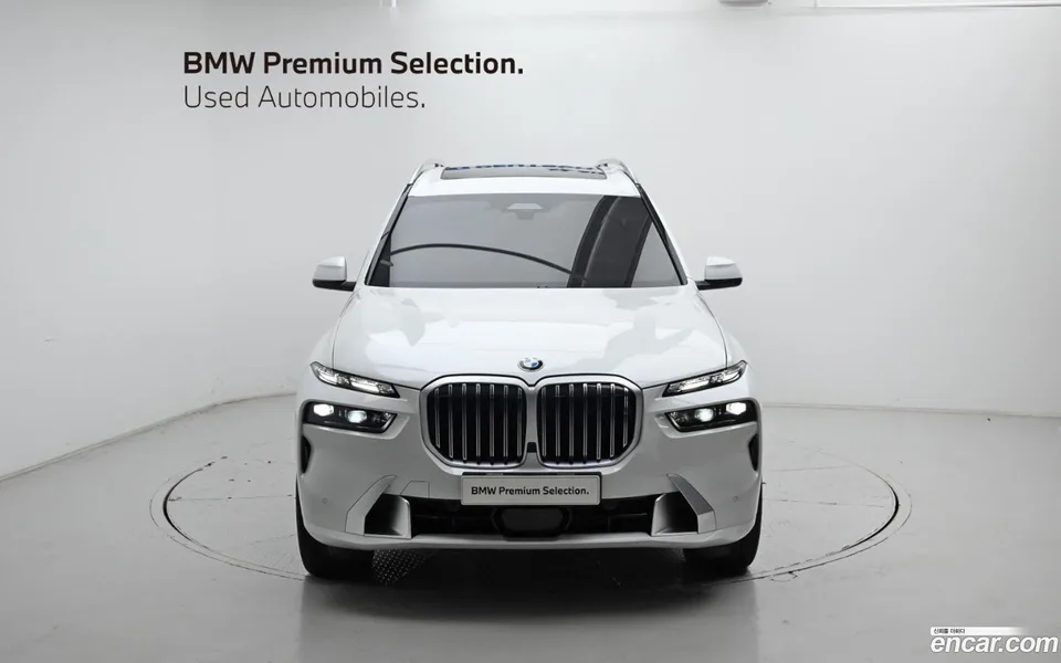 BMW X7 xDrive 40i M 7 2025 — thumbnail 3