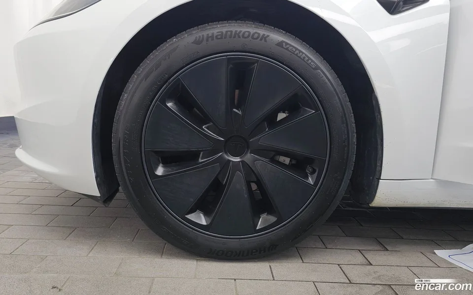 Tesla Model 3 AWD 2024 — thumbnail 5