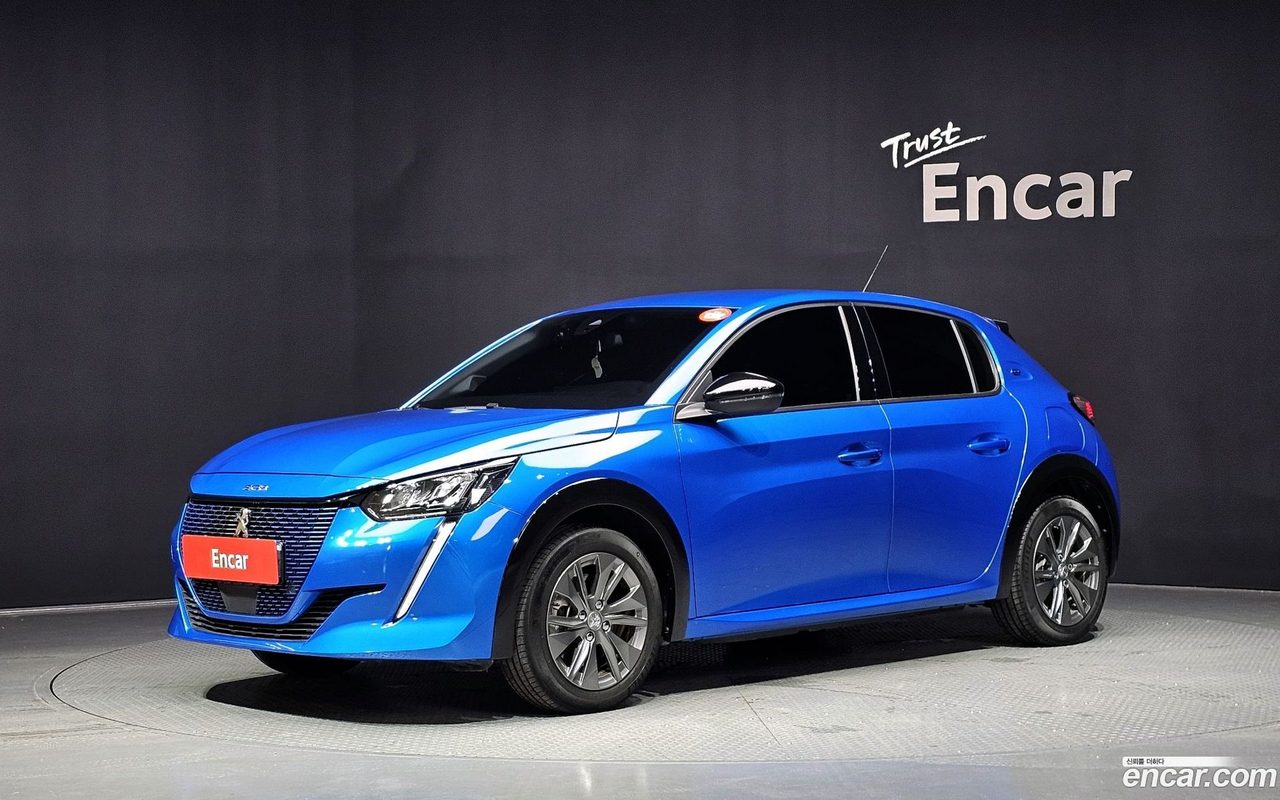 Peugeot e-208 2022
