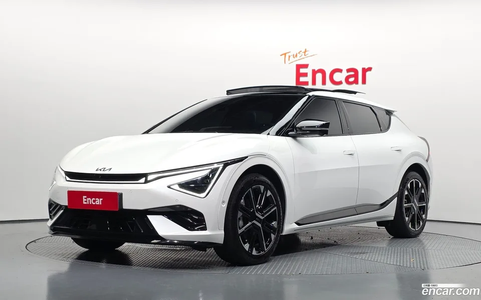 Kia EV6 4WD 2024 — photo 1, buy with delivery to Moscow