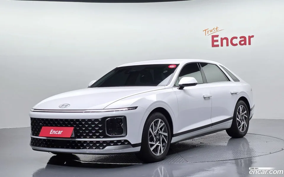 Hyundai Grandeur 2.5 2WD 2025 — photo 1, buy with delivery to Moscow