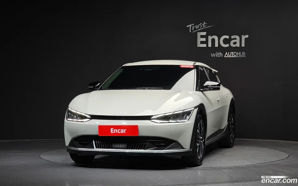 Kia EV6 2023 — thumbnail 3