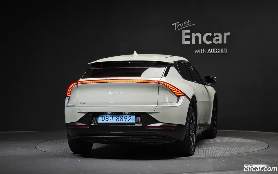 Kia EV6 2023 — thumbnail 4