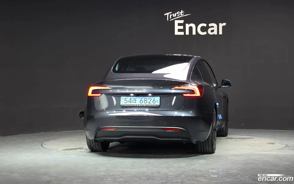 Tesla Model 3 RWD 2026 — thumbnail 4