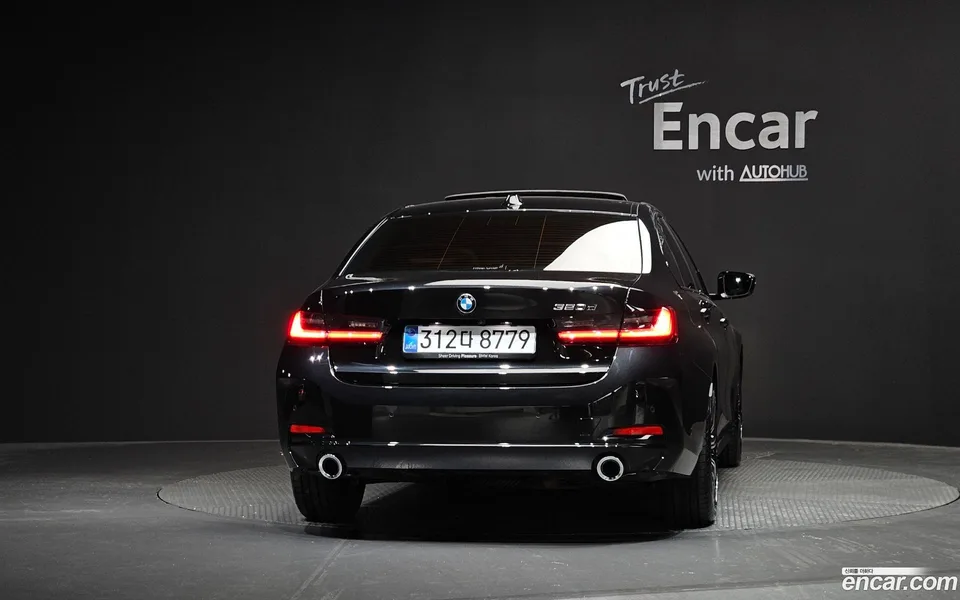 BMW 3 Series 320d 2025 — thumbnail 4