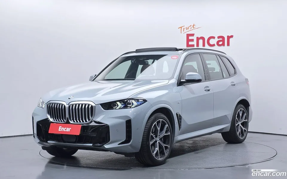 BMW X5 xDrive 40i M 2026 — photo 1, buy with delivery to Moscow