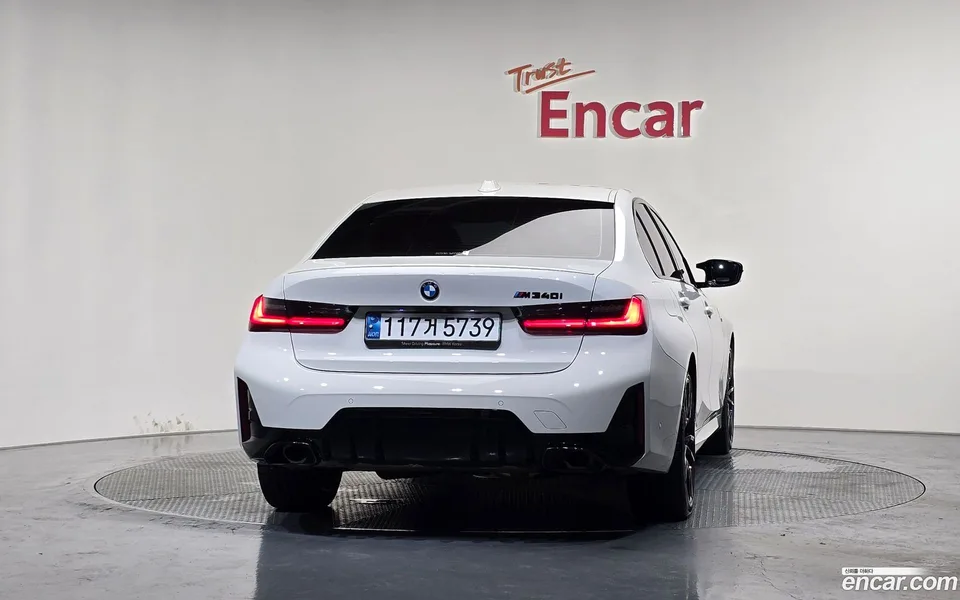 BMW 3 Series M340i 2024 — thumbnail 4