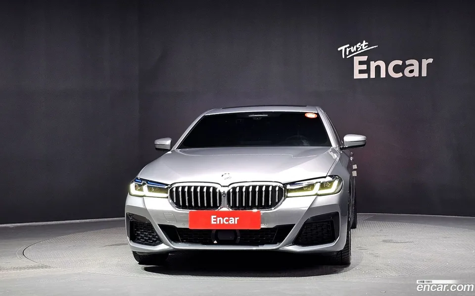 BMW 5 Series 530i M 2023 — thumbnail 3