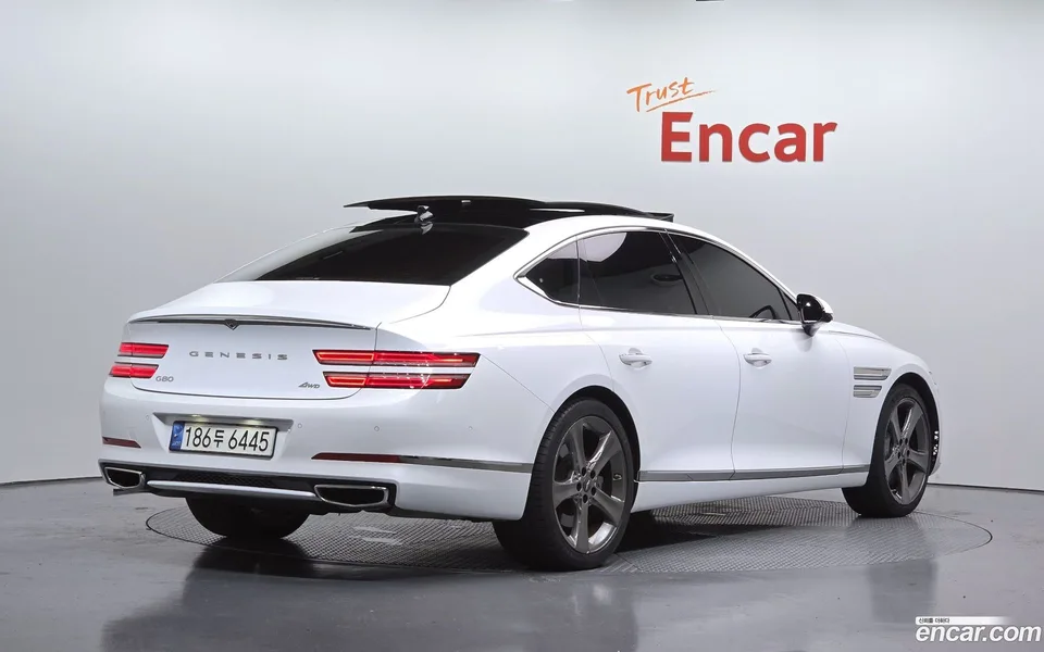 Genesis G80 2.5 AWD 2022 — photo 1, buy with delivery to Moscow