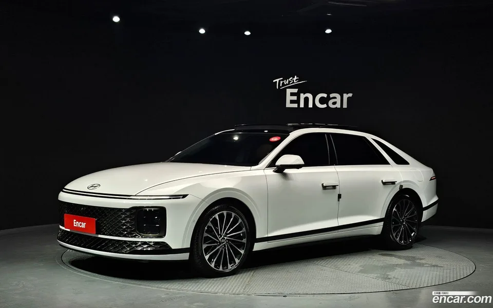 Hyundai Grandeur Hybrid 2025 — photo 1, buy with delivery to Moscow