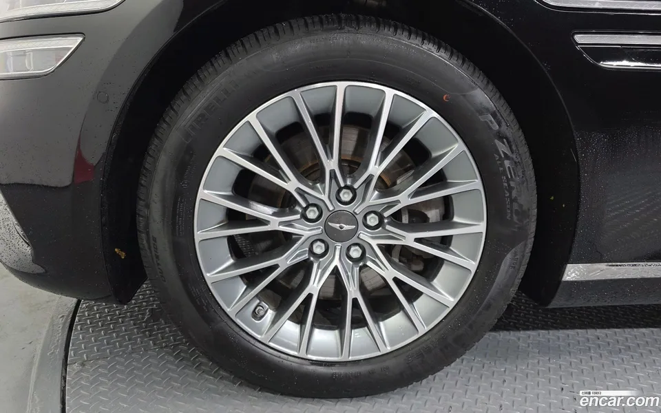 Genesis G80 2.5 2WD 2023 — thumbnail 2