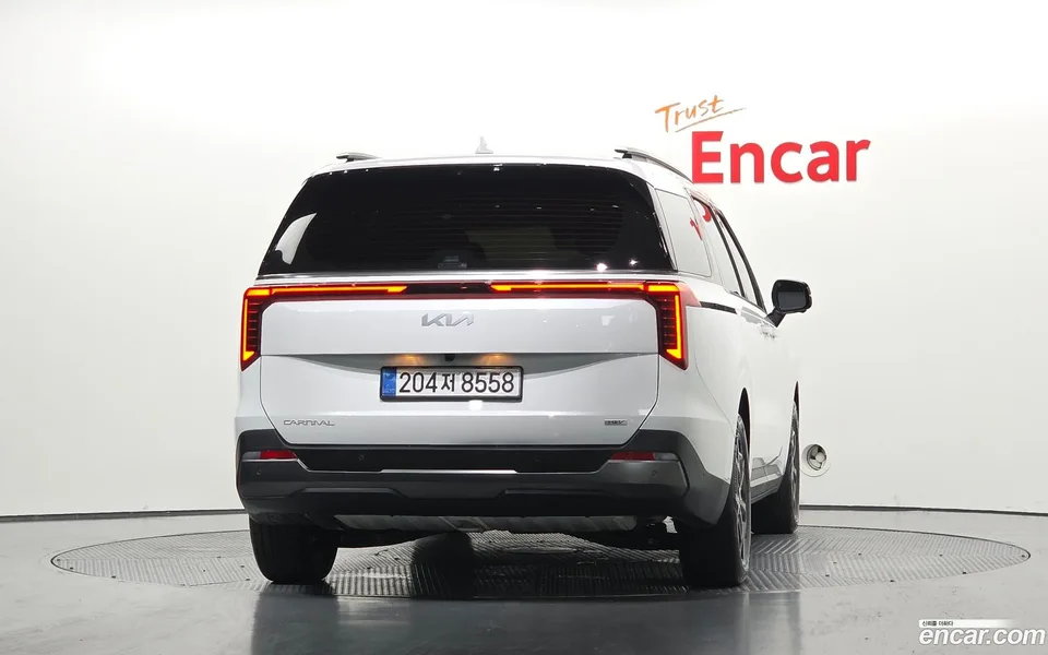 Kia Carnival HEV 7 2025 — thumbnail 4
