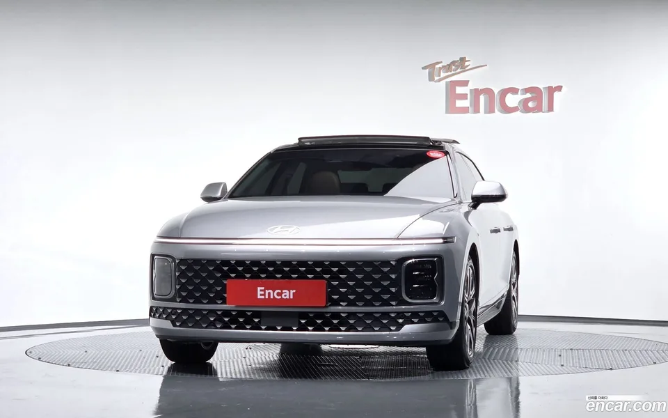 Hyundai Grandeur 2.5 2WD 2023 — thumbnail 3