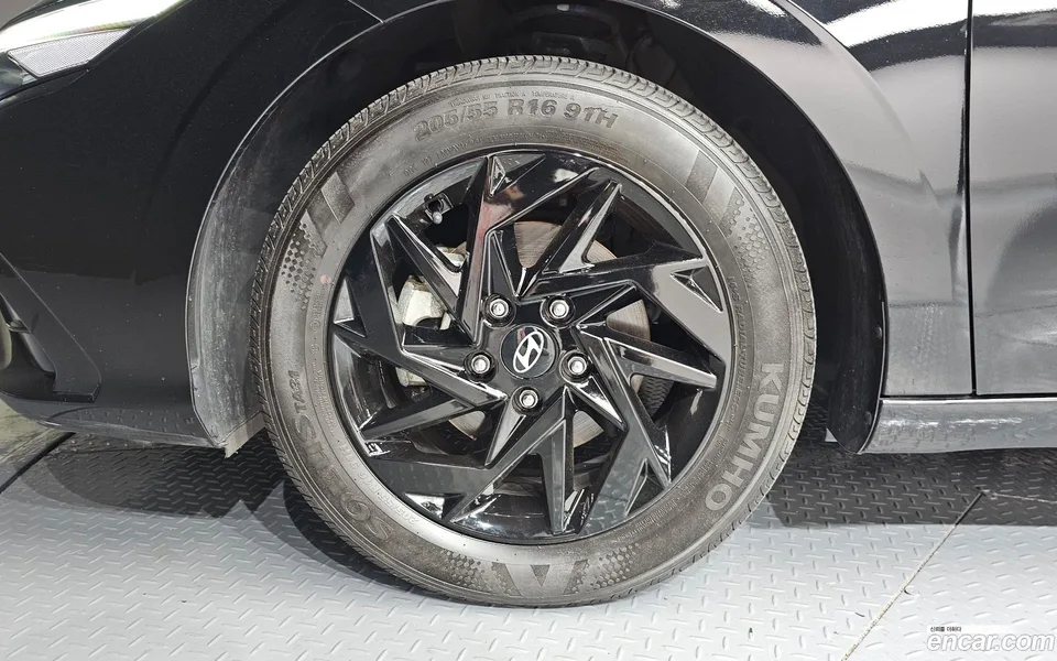 Hyundai Avante CN7 1.6 2023 — thumbnail 2
