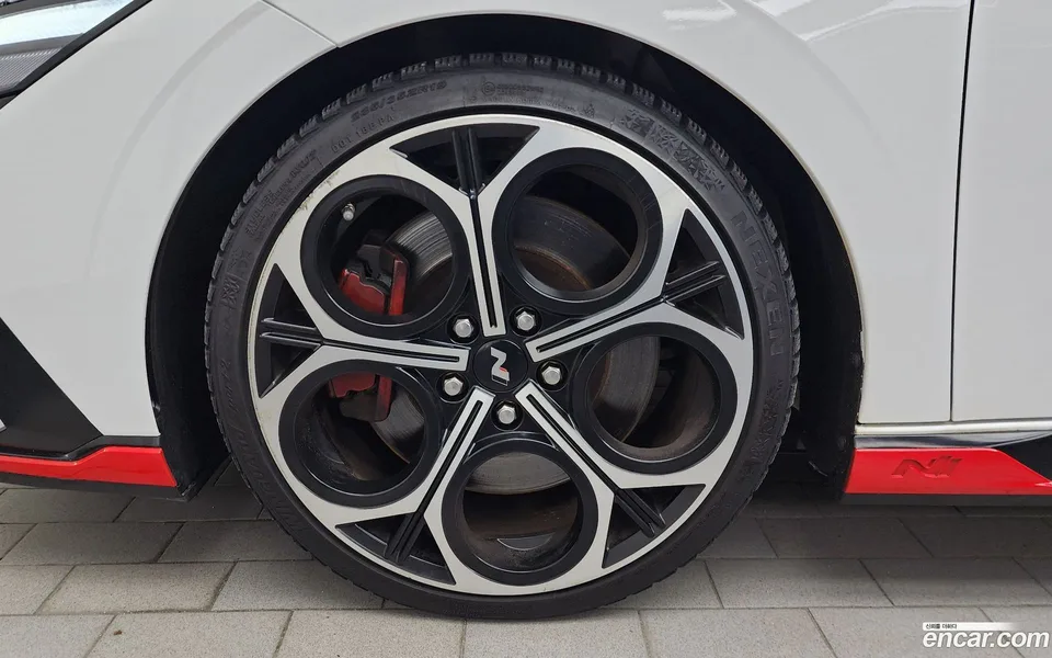 Hyundai Avante CN7 2.0 N 2024 — thumbnail 2