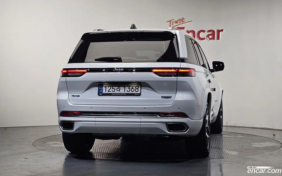 Jeep Grand Cherokee 4xe 2023 — thumbnail 4