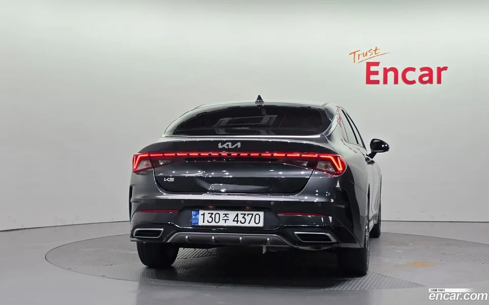 Kia K5 2.0 2023 — thumbnail 4