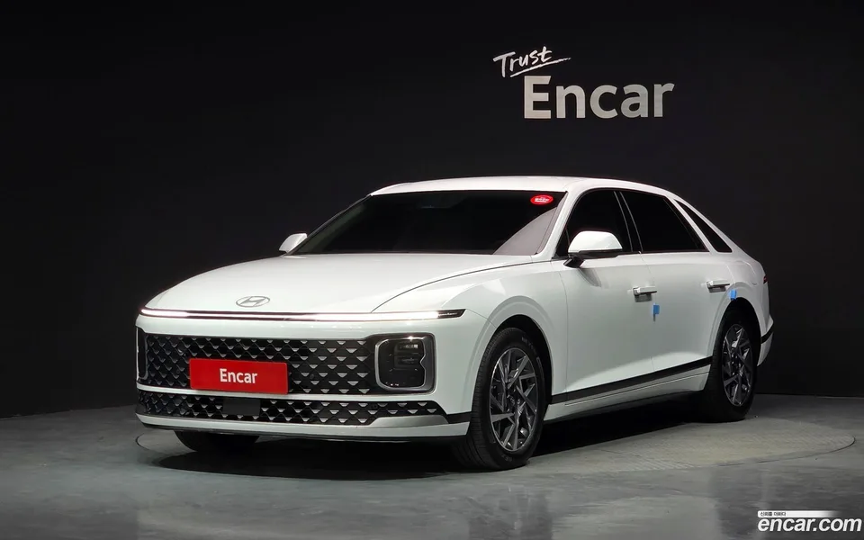 Hyundai Grandeur Hybrid 2024 — photo 1, buy with delivery to Moscow