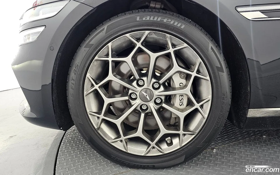 Genesis G80 2.5 AWD 2022 — thumbnail 2